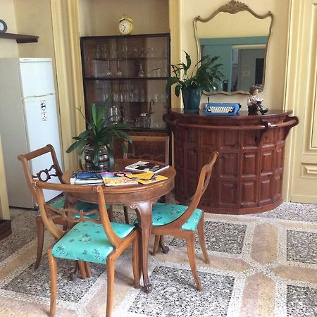 Hotel Villa Della Quercia Вербанія Екстер'єр фото