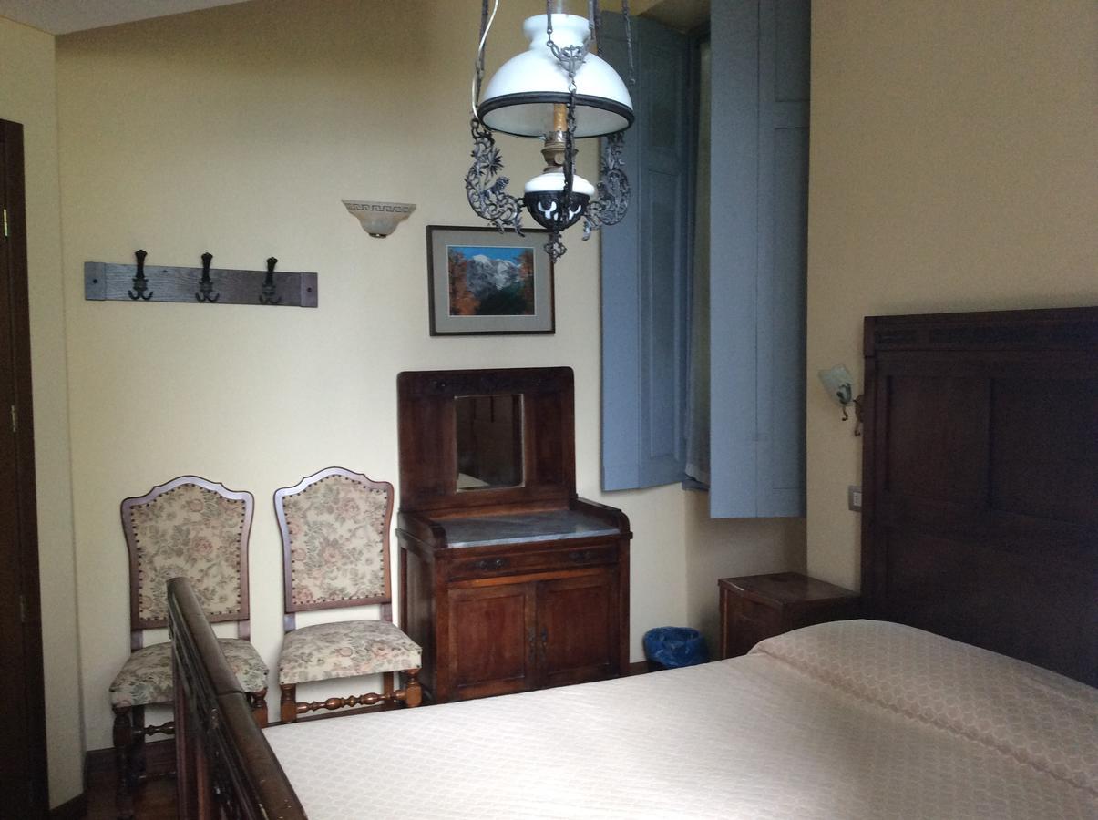 Hotel Villa Della Quercia Вербанія Екстер'єр фото